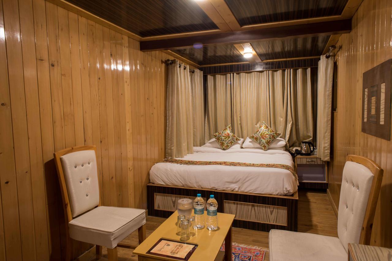 Hotel Imperial Resorts Сонамарг Экстерьер фото